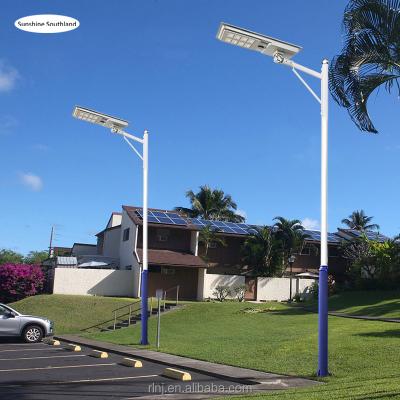 China 70W ROAD Square 8000LM Residential High Pole Garden Lights Integrated Outdoor Waterproof Solar LED Street Lights for sale