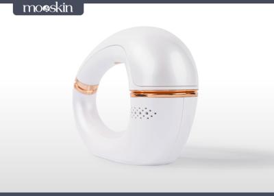 China 150n / Min Sonic Face Cleansing Brush , Exfoliating Skin Brush Dirt And Oil Removal for sale