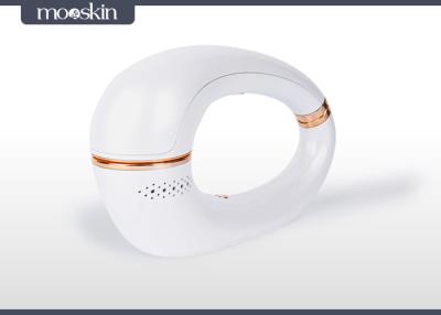 China Máquina à moda e elegante de Exfoliator da cara, escova Exfoliating elétrica para a remoção da sujeira da cara à venda