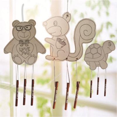 China DIY Wooden Cartoon Graffiti American Creative Wind Chimes for Kids for sale