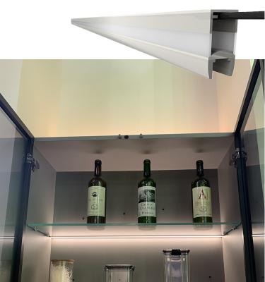 China Modern Customized Lead Glass Shelf Bar Glass Frames Light Plastic LED Extrusion LED Shelf Strip Light Cabinet Shelves Lighting for sale