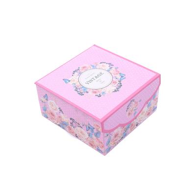 China High Qulity Recyclable Printing Elegant Wedding Souvenirs Candy Gift Paper Surprise Candy Box Paper Packaging Rope Boxes Art Paper for sale