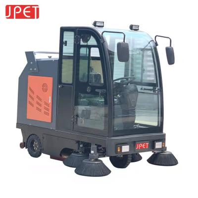 China Other Outdoor Electric Ride-on Road Sweeper Sweeper Machine with All-inclusive Cabin for Sale for sale