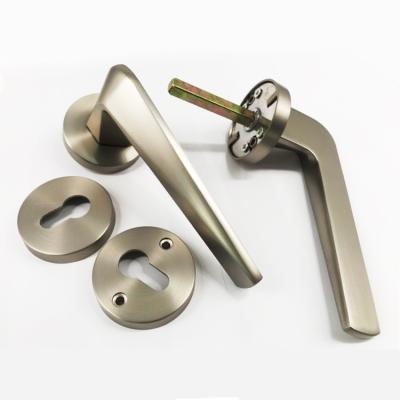 China European Straight Lever Bar Zinc Style Door Handle Lock Interior Door Handles Lock Modern Hardware Hardware for sale