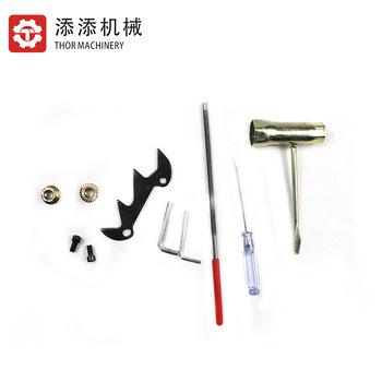 China High quality chainsaw tool kit chainsaw spare parts tool kit for repair with low price for sale