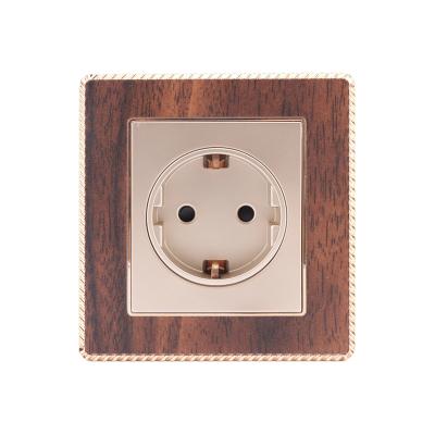 China Residential / Multi-Purpose Waterproof European Type SRAN Wall Socket Outlet Outlet for sale