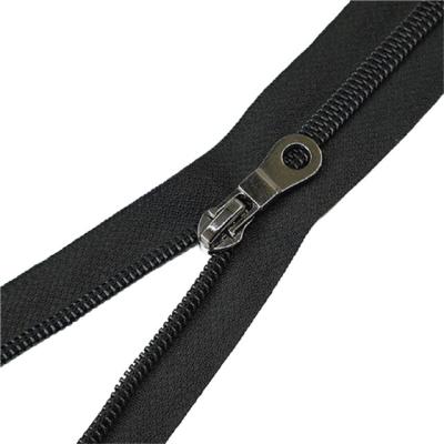 China 3# 5# 7# Eco-friendly Black Roll Zipper Maker Long Chain Nylon Zipper By The Yard Nylon Reel for sale