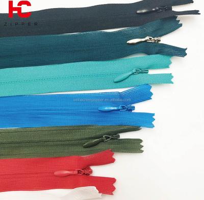 China Custom Made Reversible Eco-Friendly High Quality Colored Nylon Zipper Invisible Zipper Lace Reversible Invisible Zipper For Dress for sale