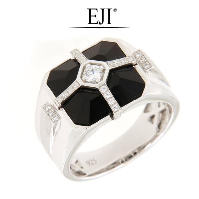 China 2021 CLASSIQUE New Arrival Black Agate Diamond Ring For Men 18k Gold for sale