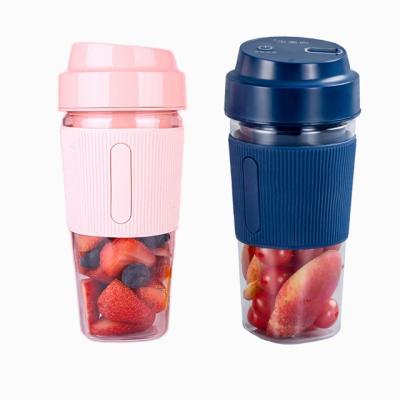 China Electric Smoothie Juice Maker Machine Automatic 500ml Car Squeeze Fruit Juicer Home Travel Juicer Mini Usb PPortable and Blender for sale