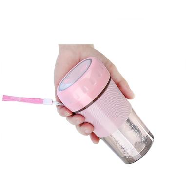 China Wholesale Portable Fruit Juicer Juicer Portable Kitchen Juicer Usb 6 Blade Leaf Kitchen Rechargeable Electric Blender for sale