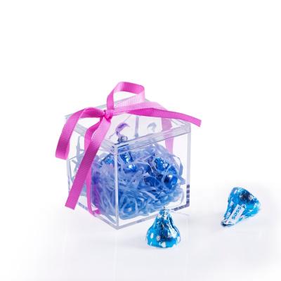 China ZGLP7544 Recyclable 3*3*1.8in Mini Packing Acrylic Candy Boxes For Sale Plastic Wedding Box With Lid for sale