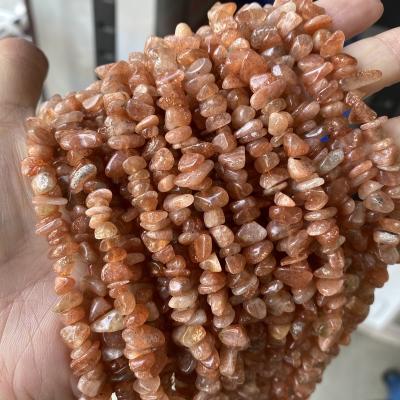 China Small Tumble Freeform Loose Polished Chips Strand Sunstone Irregular Moonstone Strawberry Quartz Stone Orange Gold Natural Gemstone for sale