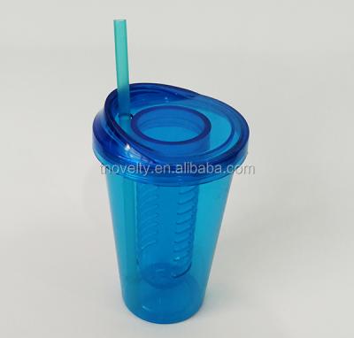 China Sustainable Popular Single Wall Fruit Infuser Juice Beverage Party Straw Cup Plastic Drink Bottle With Straw for sale