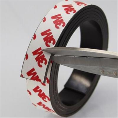 China Neodymium Strong Industrial Magnet Custom Thin Sheets Flexible Rubber Magnetic Tape for sale