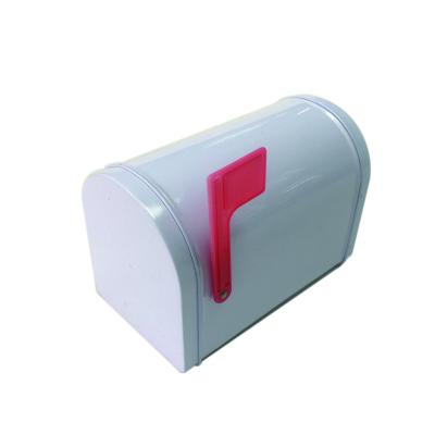 China Custom Fancy Recycled Materials Tinplate Gift Packing Mailbox Mailbox Shape Metal Tin Tin Case With Plastic Flag for sale