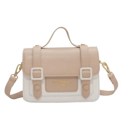 China Fashion hot sale at low prices simplicity casual horizontal square high-grade material women bag package for sale