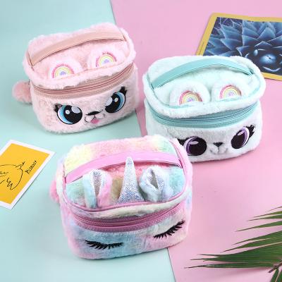 China 2021 Wholesale Portable Luxury Fashion New Arrival Cartoon Plush Unicorn High-Capacity Travel Fashion Makeup Bag for sale