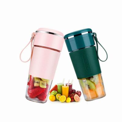 China Wholesale Commercial Electric Rechargeable Blender Mini Usb Hand Portable Car Fruit Juicer Blender for sale