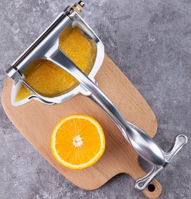 China Removable Portable Screw Orange Lemon Sugar Cane, 304 Stainless Steel Hand Juicer Mini Manual Citrus Juicer Extractor for sale