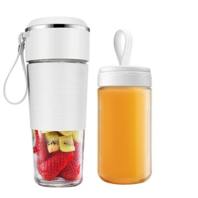 China Rechargeable Personal Mobile Juice Cup Machine Mini Fruit Juicers Botjuicer Usb Mini Smoothie Hand Blender Car Portable for sale