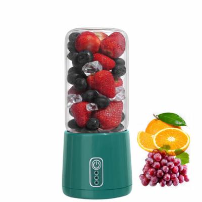 China Beauty Commercial Fruit Blender Car Licuadora Portatil Mini Usb Rechargeable Hand Juicer Portable Blender for sale