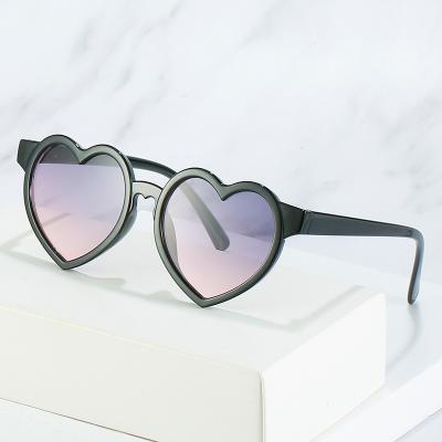 China Fashion Sunglasses Heart Shade Girls Baby Sunglasses Protest Eye Glass Sunglasses Children Kids Sunglasses for sale