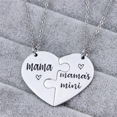 China Casual/Fashionable/Simply Custom Heart Necklace Mom and Daughter Necklace Set Family Love Necklace for sale