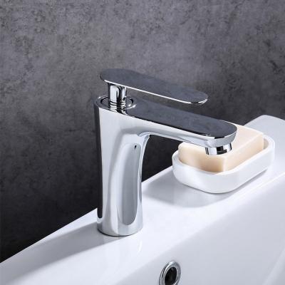 China The new products metered faucets the washbasin faucet, commercial washbasin water faucet head, sink faucet head for sale