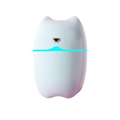 China Hot Selling Essential Oil 300ml Usb Variable Innovative Ultrasonic Air Humidifier 2022 Colors LED Aromatherapy Humidifier Color Changing Ultrasonic Humidifier for sale