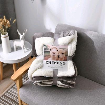 China Customized Sheer Fleece Custom Made Soft Lambswool Color Flannel Fleece Throw Thick Double Sherpa Blanket For Winter for sale