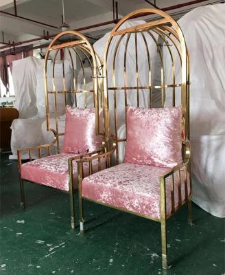 China Super Comfortable Luxury Hotel Chairs Furniture Metal King Throne Chair High Gold King Back Chair For Beauty Salon for sale