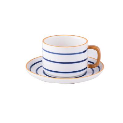 China Japanese Style Coffee Cup Viable Hot Selling Ceramic Tea Cup And Saucer With Spoon for sale