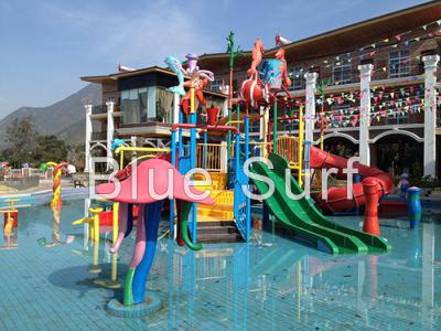 China Red / Green Children Water Playground Equipment Spray Fiberglass Water Slide for sale