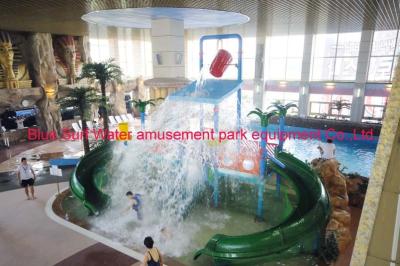 Chine Terrain de jeu d'intérieur de l'eau d'enfants de parc du monde de l'eau avec l'automne de l'eau 8 * 4 * 6m à vendre