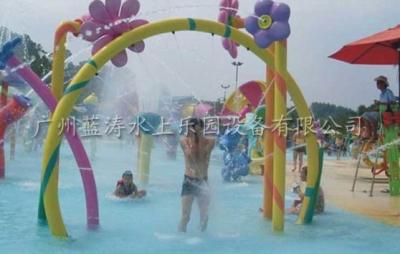 China Custom Fiberglass Rainbow Gallery Water Playground For Kids / Adults for sale