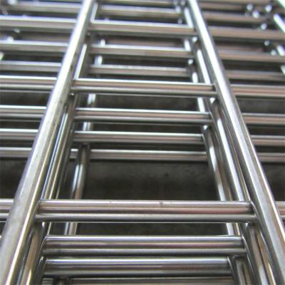 China Strong Welded Points Wholesale Galvanized Welded Wire Mesh Panel For Fence for sale