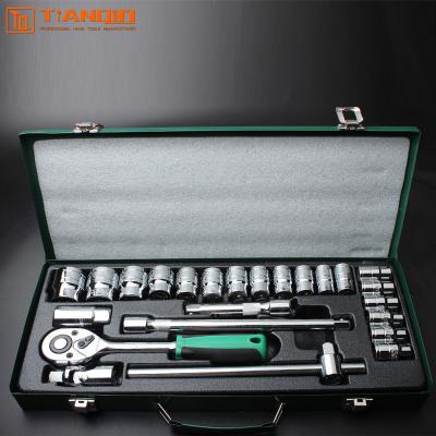 China 24pcs Auto Repair Tin Box Packing DIY Tools Tool Kits Torque Wrench Combination Bit Wrench Socket Set for sale