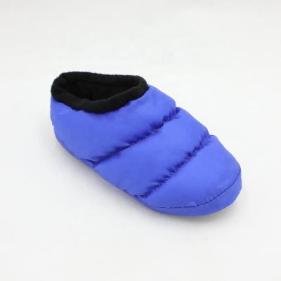 China Blue Face Cotton Polyester Filling Mens Winter Moccasin Slipper for sale