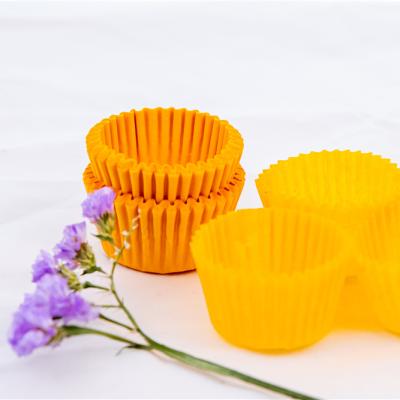 China High Quality Disposable Cake Cup Mold Waterproof Paper Cake Cupcake Holder White Liner for sale