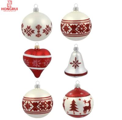 China Wholesale Chirstmas Decor 2021 String Drop Hand Painting Decorative Glass Made Hanging Christmas Tree Balls Ornament for sale