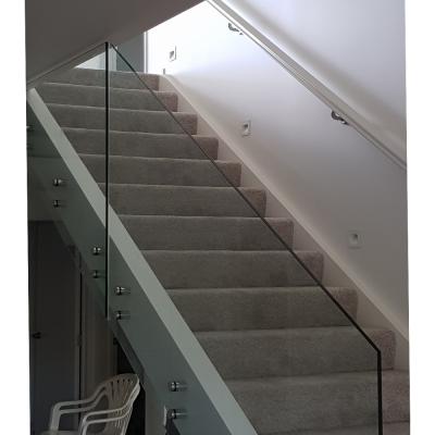 China Foshan Modern Indoor Balcony Balustrade Systems Glass Balustrade Standoff Cost for sale