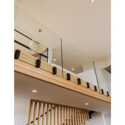 China Glass Balustrade / Modern Indoor Spit Steel Glass Base Square Balustrade for sale