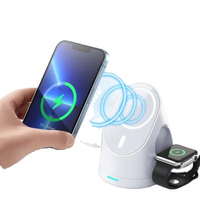 China Smart Watch 2022 New Arrivals 3in1 Wireless Charger Stand 15W Folding Wireless Charger for sale