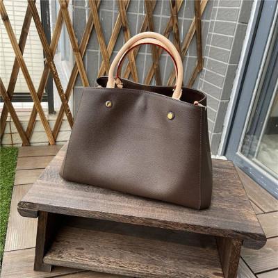 China Hot Selling Designer Women's GENUINE LEATHER Handbag Shell Leather Shoulder Bags For Women for sale