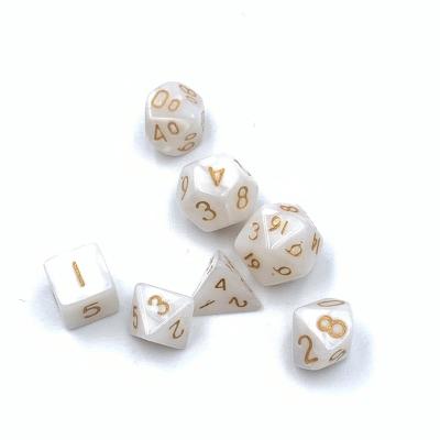 China d&d mini dies polyhedron d6 dies acrylic plastic tray new custom milky white dnd mini dies for sale