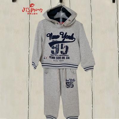 China Polyester/cotton style new fashion hot sale boys sportswear set china aw for sale