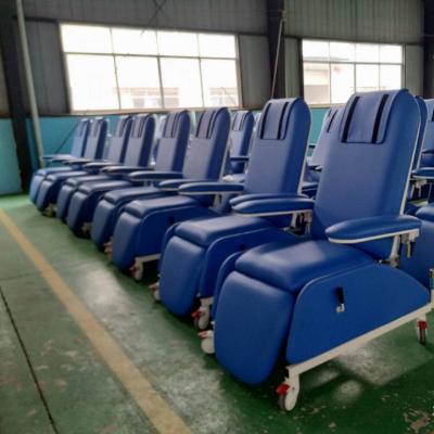 China Modern wholesale trend manual recliner chair with casters for sale