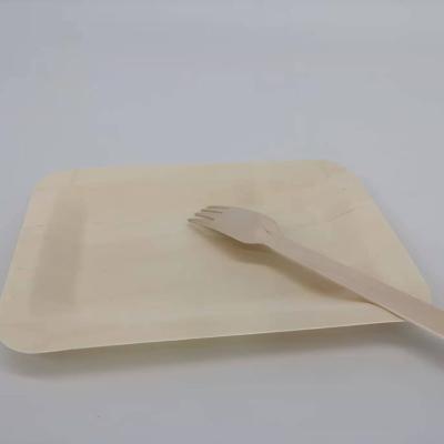 China Customized 100% Xiangteng bulk biodegradable hot sale disposable biodegradable wooden tableware environment friendly for sale