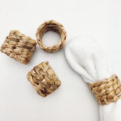 China Viable Napkin Ring Natural Straw Water Hyacinth Napkin Holder Wedding Handmade Home Decor Rattan Ring Tableware Fashion Accessories for sale